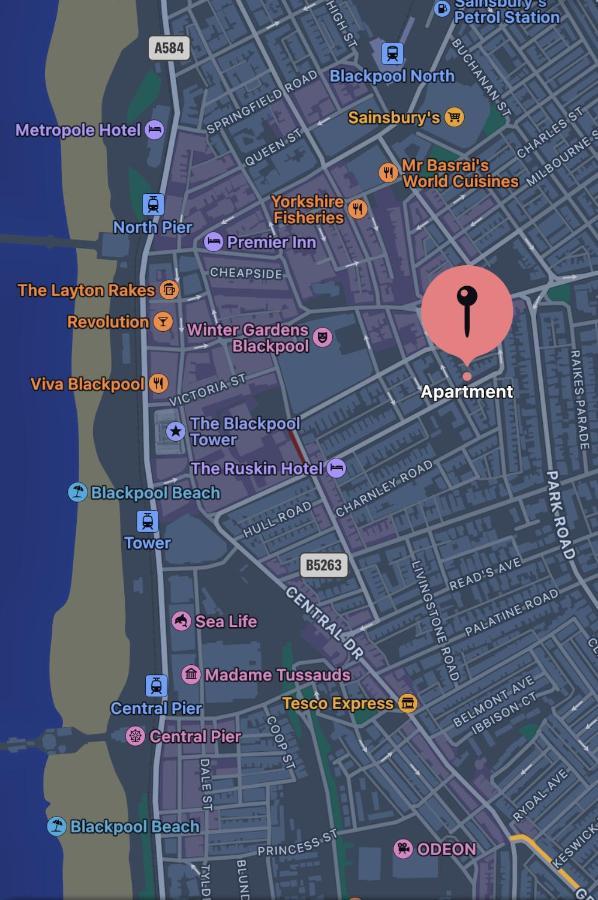Safari Apartment, Free Parking, 10Min Walk To Blackpool Tower, Sleeps 12 Extérieur photo